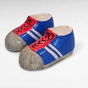 Vintage Enesco 1977 Sneakers Salt and Pepper Shakers